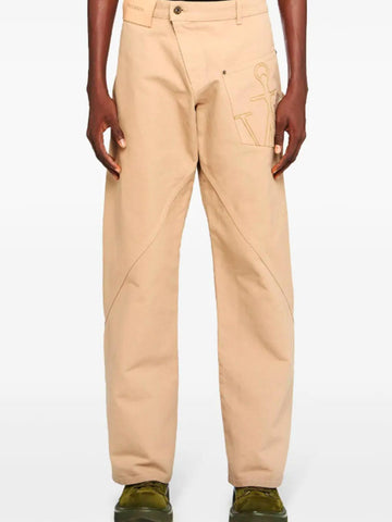 Twisted Jeans