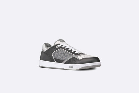 B27 Low-Top Sneaker