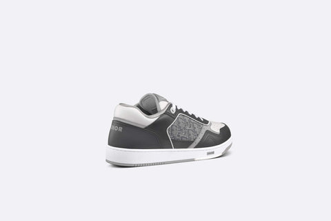 B27 Low-Top Sneaker