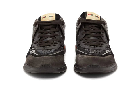 Ultrapace sneaker