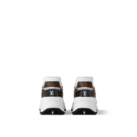 Run 55 Sneaker
